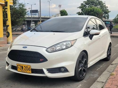 Ford Fiesta 1.6 Hatchback St