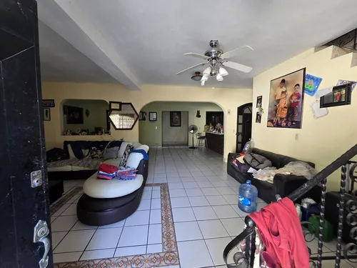 Casa En Venta En Fracc. Las Flores