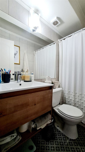 Departamento En Venta De 2 Dorm. En Las Condes