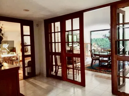 Venta De Casa En Lomas De Santa Fe | 4 Recámaras | 5 Estacionamientos | Doble Se