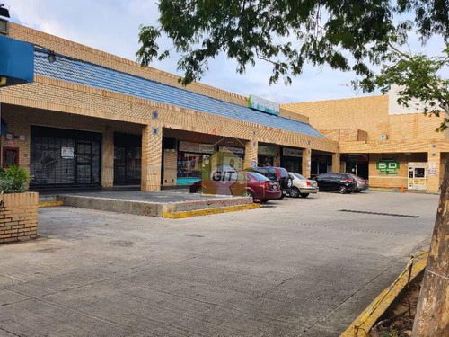 Venta De Local Comercial En San Diego, Ubicado En Pasillo Principal Del Centro Comercial Metro Plaza. Centro Comercial Ubicado En Plena Avenida Don Julio Centeno Gf