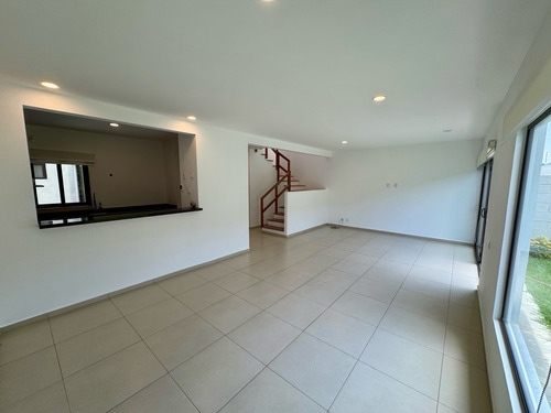 Casa En Venta En Residencial Vista Bosques, Ocoyoacac.