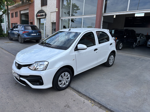 Toyota Etios 1.5 X 6mt My19