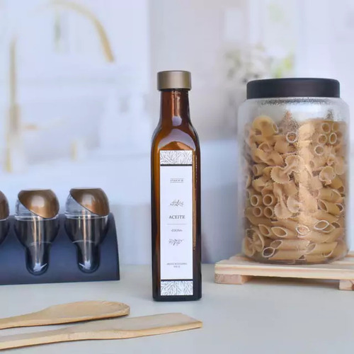 Botella Recipiente De Aceite Con Etiqueta
