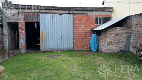 Imagen 5 de 5 de Venta De Galpon Ideal Deposito En Wilde (21697)