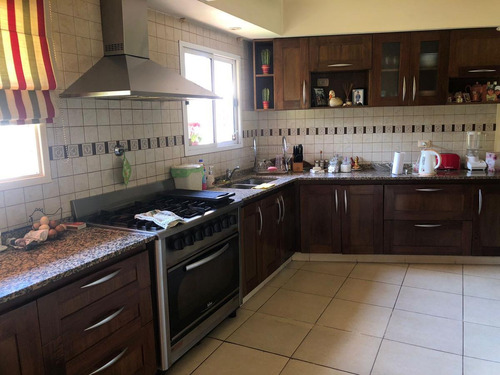 Imagen 3 de 8 de Casa - Barrio Parque Leloir