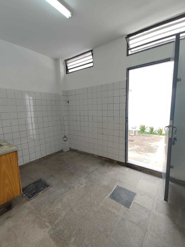 Imagen 8 de 9 de Local Alquiler Av. Caraffa 2090 60m2