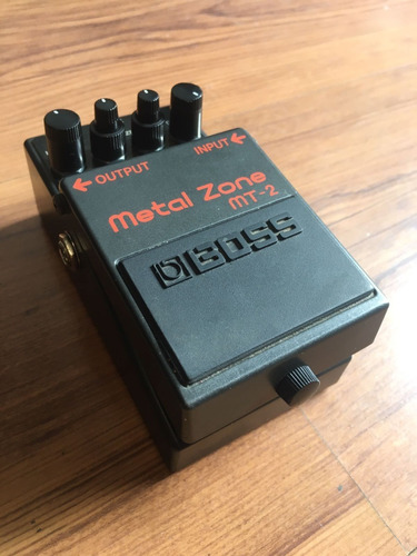 Pedal Boss Metal Zone Mt-2 - Usado