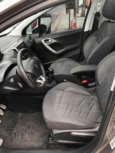 Peugeot 208 1.6 Feline 2014