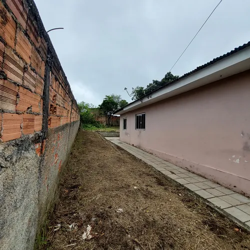 Terreno Com 560 M2 Com Casa Em Alvenaria