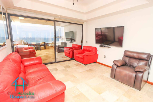 Cad Torre Uno 905. Terraza Con Vista Frontal Al Mar
