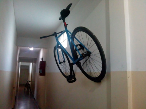 Imagen 6 de 9 de Gancho Soporte Bicicleta Pared Al Pedal + Soporte Ruedas