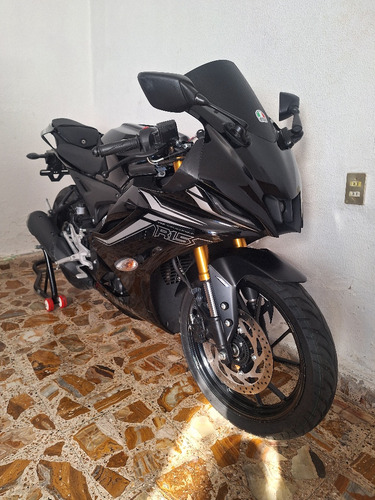 Yamaha R 15 V4