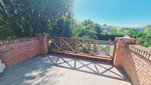 Imagen 18 de 27 de Casa En Venta En Villa Olivos