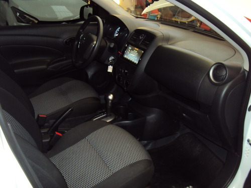 Imagem 8 de 10 de Nissan Versa V-drive Especial Edition 1.6 Flex Automático