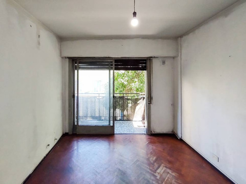 Imagen 2 de 19 de Venta De Departamento De 2 Ambientes Con Balcón En Constitución