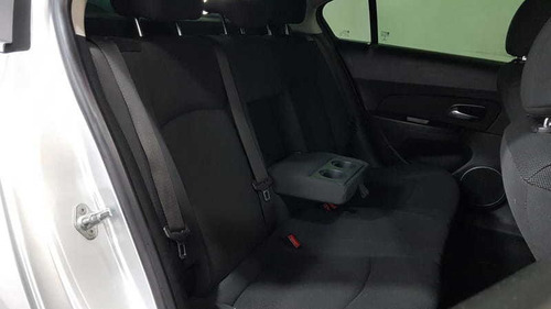 Imagem 14 de 15 de Cruze 1.8 Lt 16v Flex 4p Automático (flex)