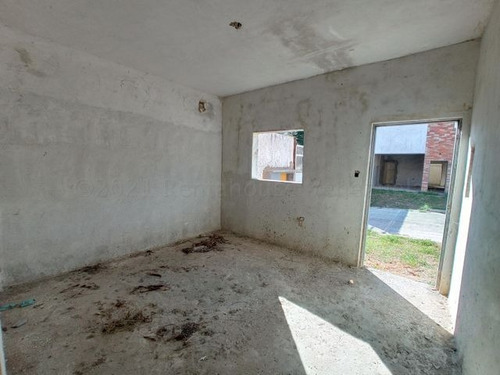 Imagen 10 de 13 de Townhouse En Venta Valle Fresco Turmero 22-16123 Df