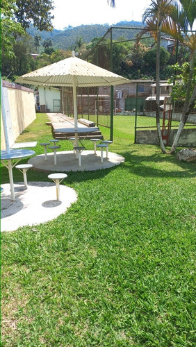 Aluga-se Chácara Em Santa Isabel