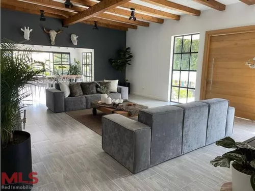 Encantadora Casa A 10 Min De Guatape(mls#239128)
