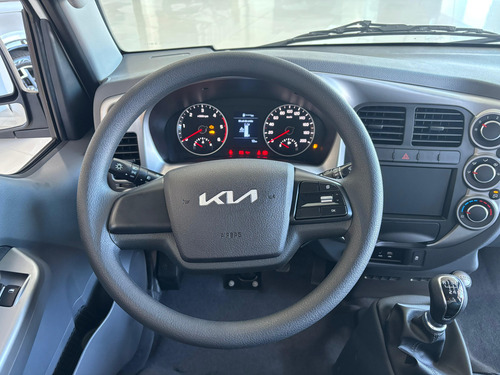 Kia Bongo 2.5 k2500 4x4 3 lugares Com Ar condicionado