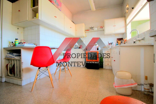 Apartamento En Venta 4 Dormitorios - Pocitos