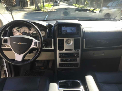 Chrysler Town & Country 2011 3.8 Limited Atx