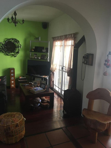 Impecable Casa Con Jardín Y Pileta