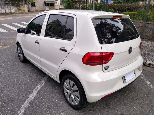 Volkswagem Fox Completo Trendline 1.0 Flex 2015