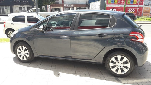 Peugeot 208 Active 2014 20.000km