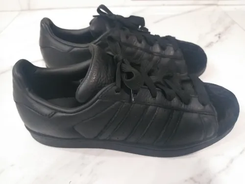 Adidas superstar negras clearance usadas