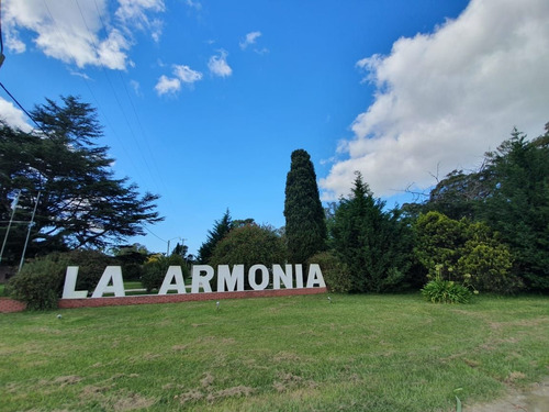 Hermoso Y Amplio Lote En Barrio La Armonía!