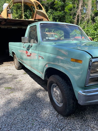 F100 Custom V8 Caja Larga