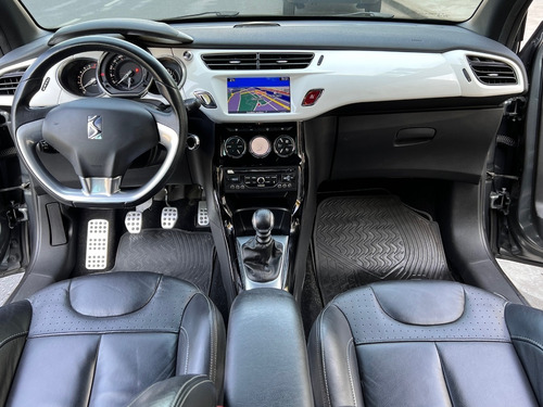 Imagen 13 de 16 de Citroen Ds3 Sport Chic Nav