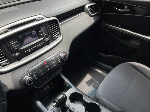Kia Sorento 2.4 Lx At