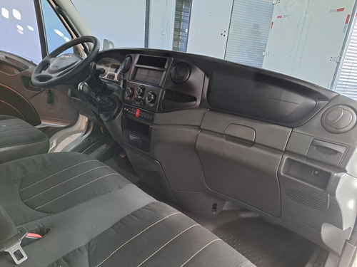 Iveco Daily 35s14 Bau Ano 17 Unico Dono Novissima