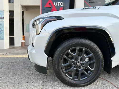 Toyota Sequoia PLATINUM BLANCA 2025