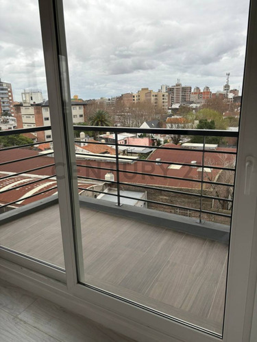 Departamento 2 Ambientes En Alquiler Row - Tigre Centro