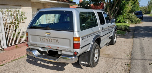 Toyota Hilux 3.0 D/cab 4x4 Sr 2002