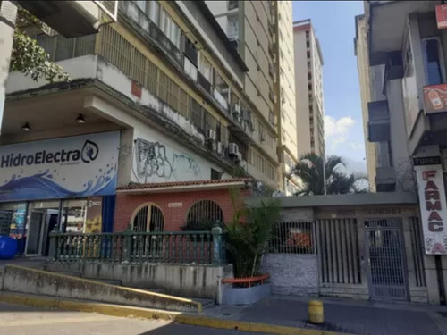 Venta / Oficina / Los Cortijos / 2 Baños/ 2 P.e. / 85 M²