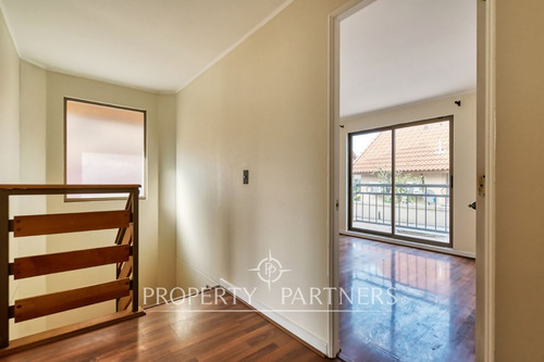 Oportunidad !! Venta De Casa En Condominio. Secto...