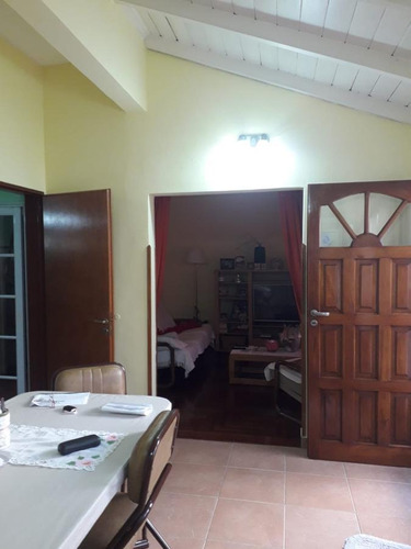 Imagen 2 de 10 de Casa 4 Ambientes Con Garaje Ideal 2 Familias En Lanús Este