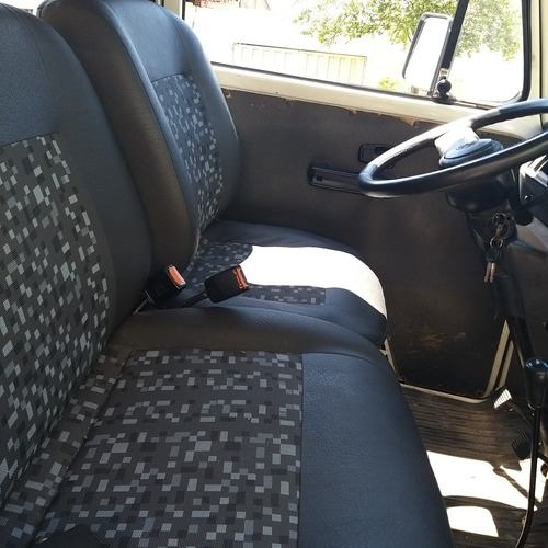 Volkswagen Kombi 2010 1.4 Standard Total Flex 3p