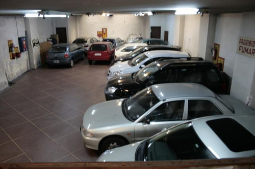 Local Ph Ciudad Vieja Actual Parking
