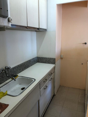 Imagen 4 de 12 de Hermoso Departamento Exelente Ubicacion Bajas Exp Cochera Op