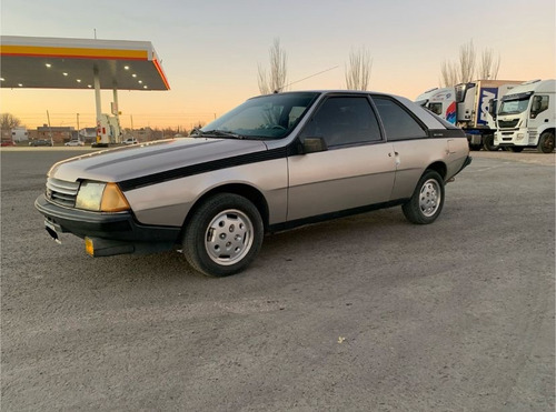 Renault Fuego GTX 2.2