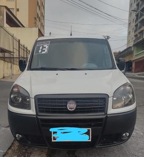 Imagem 4 de 15 de Fiat Doblo Cargo 2013 1.4 Flex 4p