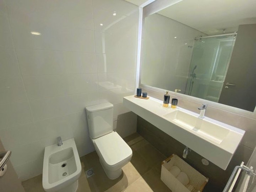 Imagen 6 de 12 de Venta Apartamento 2 Dormitorios En Malvín Torre Arenas