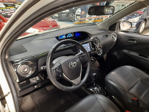Imagem 8 de 20 de Toyota Etios 1.5 Platinum Sedan 16v 2018