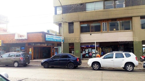 Local En Venta Ubicado En Centro De Bariloche, Bariloche